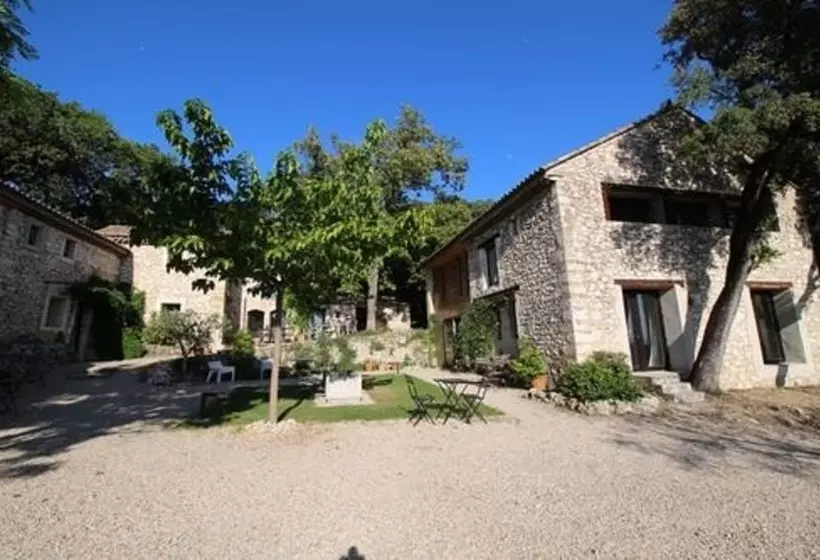 Aamiaismajoitus (B&B) Les Esplanes