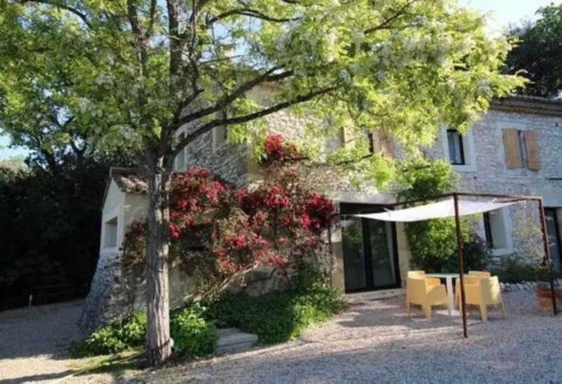 Aamiaismajoitus (B&B) Les Esplanes