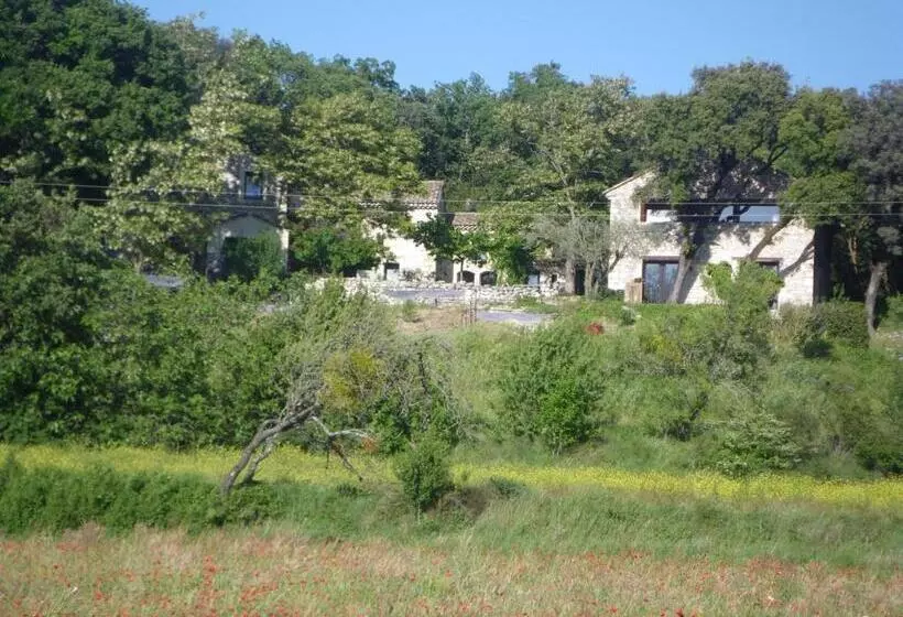 Aamiaismajoitus (B&B) Les Esplanes