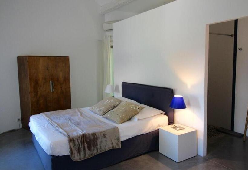 Bed and Breakfast Les Esplanes