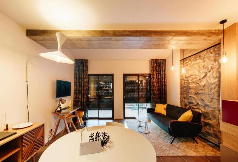 ホテル Citta Di Lume Suites & Lofts