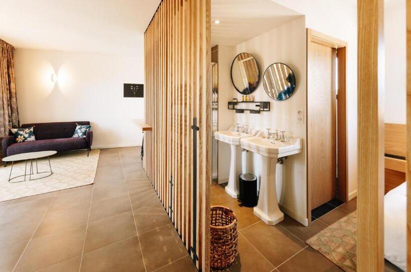 ホテル Citta Di Lume Suites & Lofts