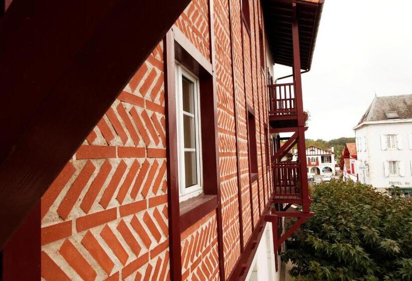 בית מלון כפרי Hôtel Restaurant De La Paix