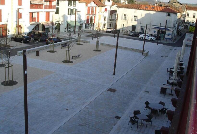 בית מלון כפרי Hôtel Restaurant De La Paix