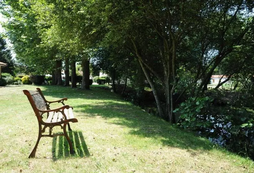 ホテル Hôtel Restaurant Le Relais De L'estuaire