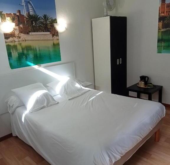 Отель Hôtel Restaurant Le Relais De L'estuaire