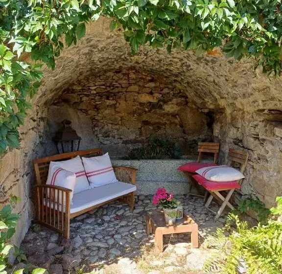 Hotelli Le Château Brangoly