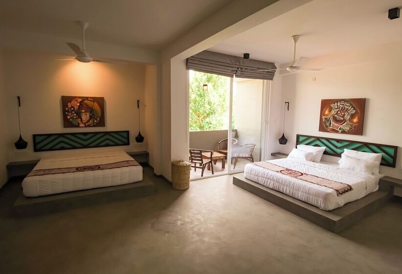 Отель The Chariot Hikkduwa Resort