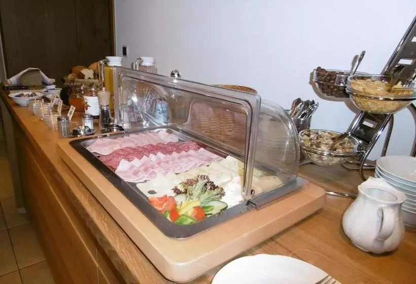 Hotelli Gästepension Zum Stern