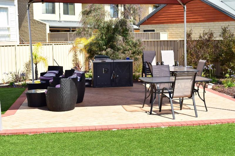 فندق على الطريق The Jetty Resort