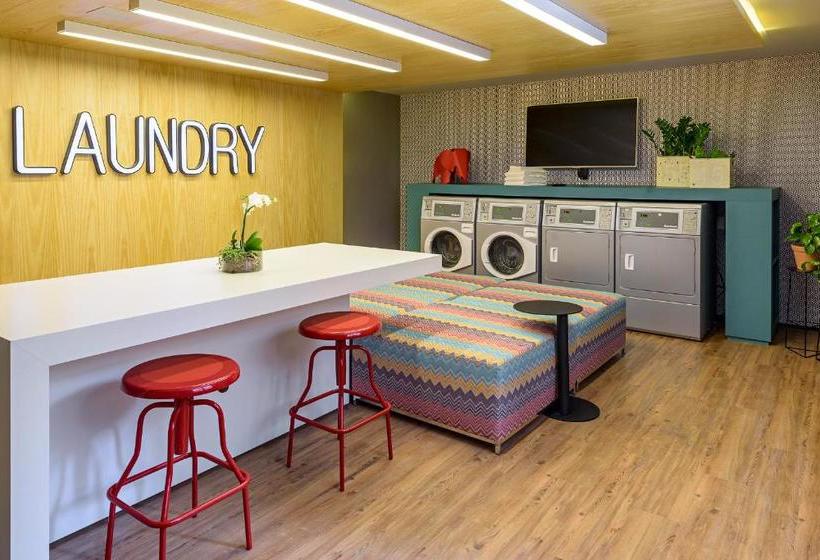 Apart Adagio Alphaville