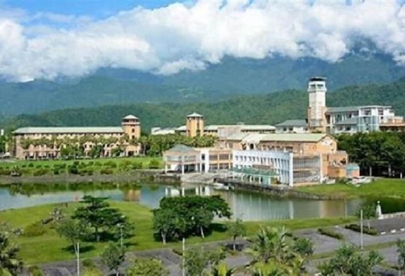 تختخواب و صبحانه Sara S House