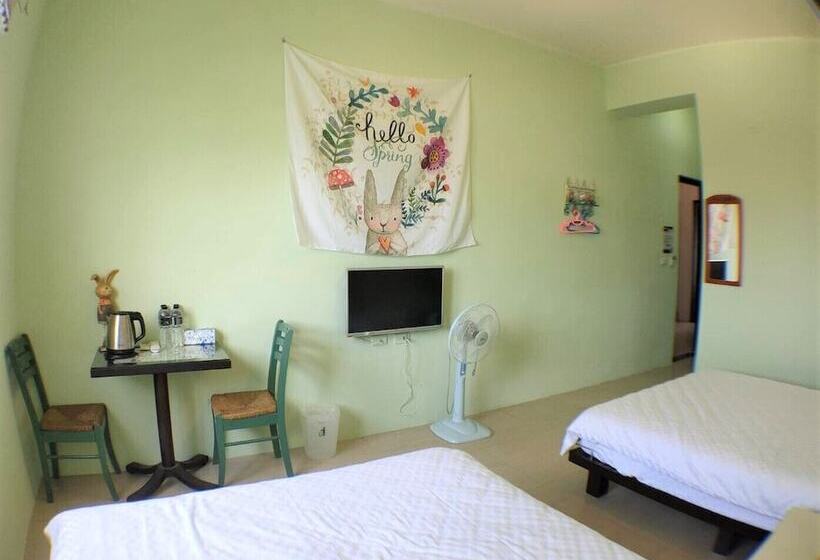 تختخواب و صبحانه Sara S House