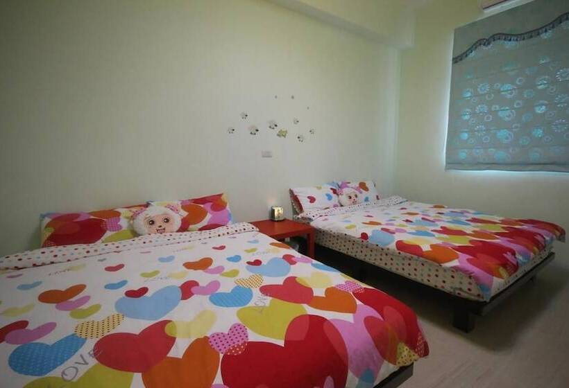 تختخواب و صبحانه Sara S House