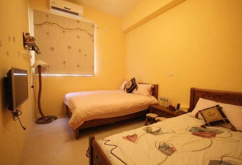 تختخواب و صبحانه Sara S House