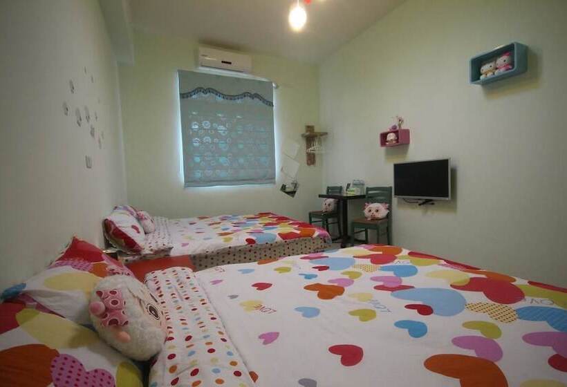 تختخواب و صبحانه Sara S House