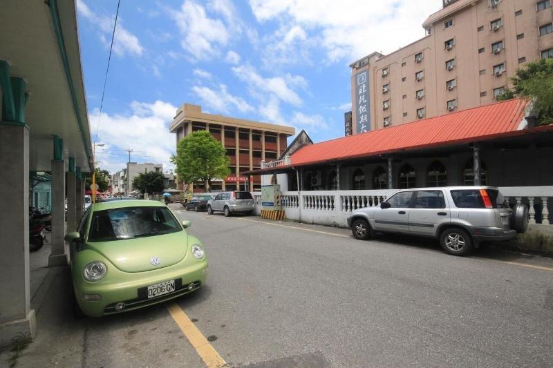 تختخواب و صبحانه Sara S House