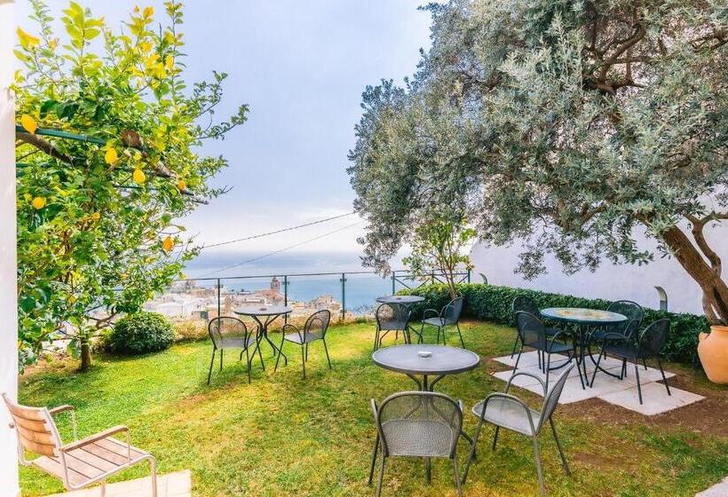 هتل Al Borgo Torello