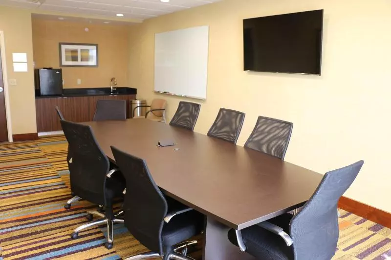 ホテル Fairfield Inn & Suites By Marriott Bowling Green