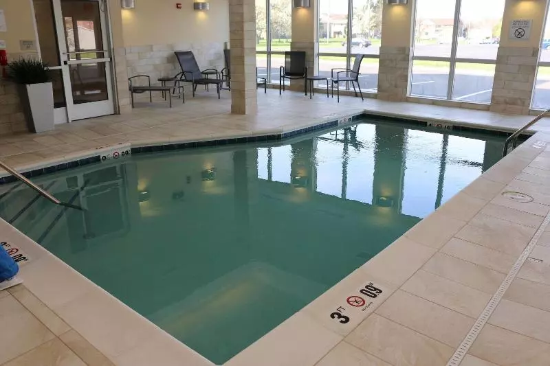ホテル Fairfield Inn & Suites By Marriott Bowling Green