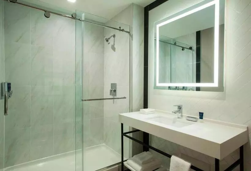 Hotelli Four Points By Sheraton Manhattan Midtown West