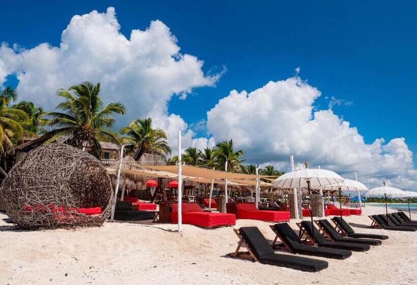 Szálloda Serenity Authentic Glamping Tulum