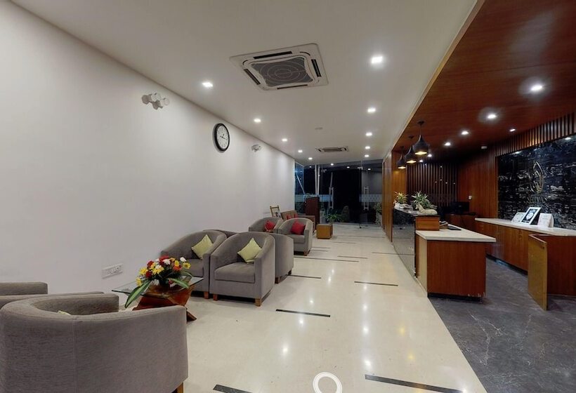 هتل Shivas Gateway Airport Road