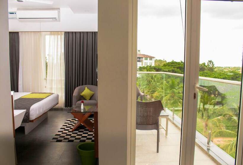 هتل Shivas Gateway Airport Road