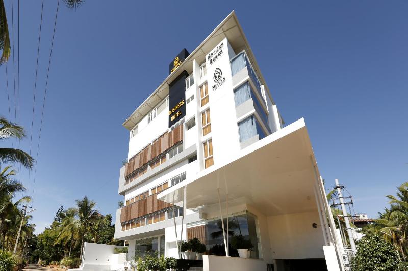 هتل Shivas Gateway Airport Road