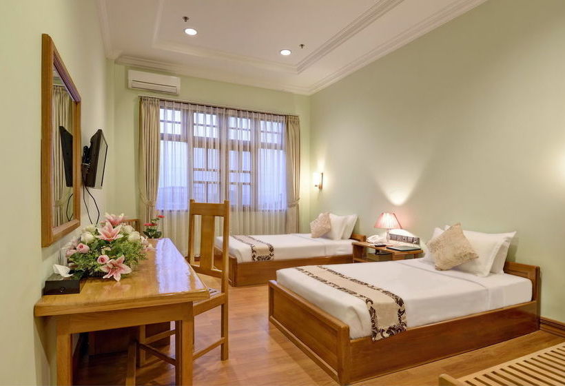 هتل Jade Royal  Monywa