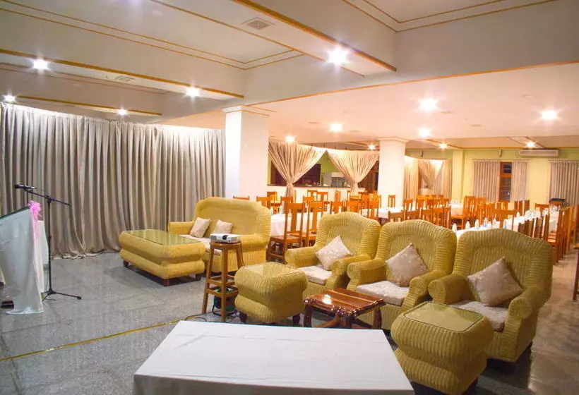 هتل Jade Royal  Monywa