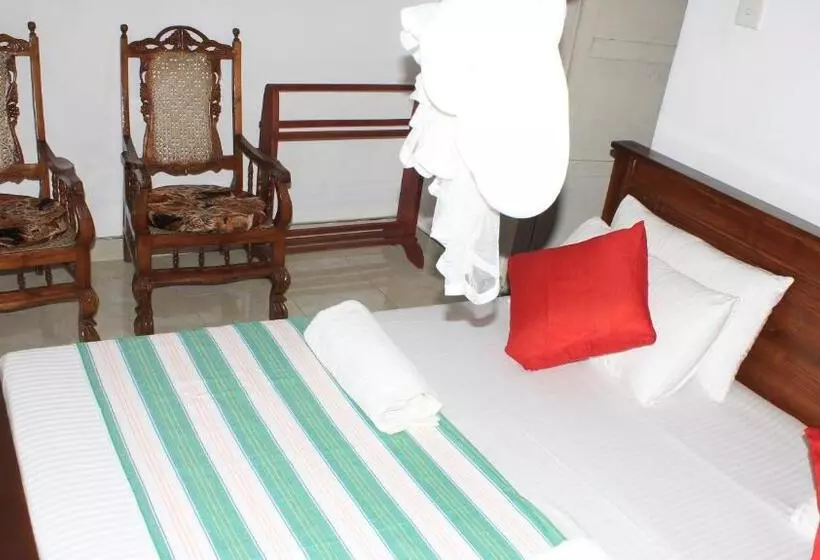 Kandy Shady Trees Villa