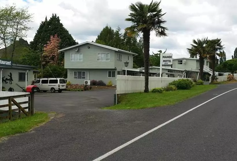 Mahoe Motel