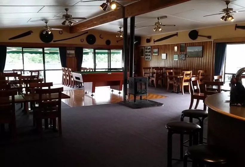 Mahoe Motel