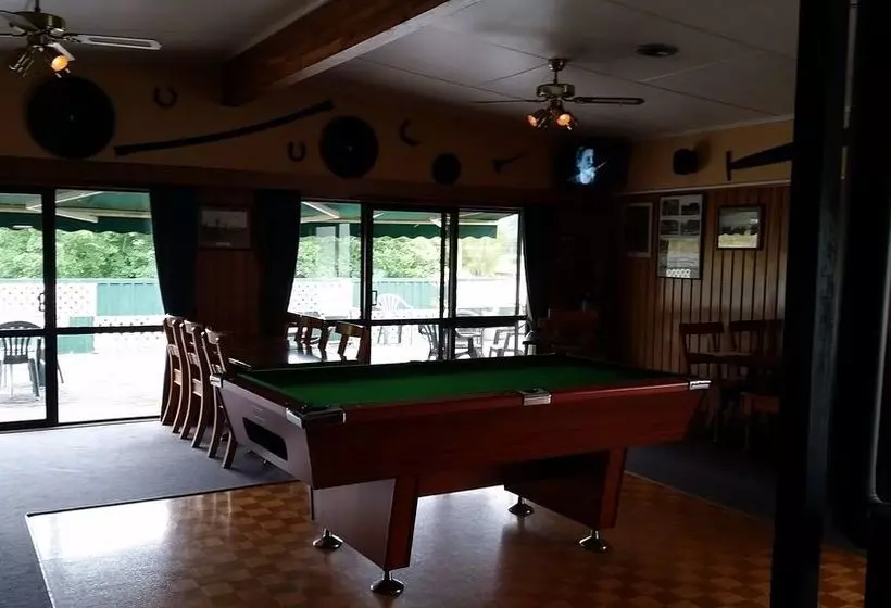 Mahoe Motel