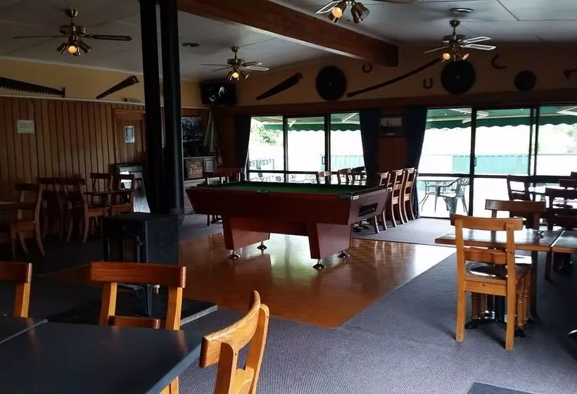 Mahoe Motel
