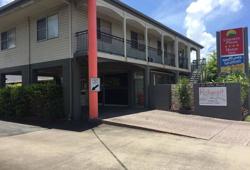 فندق على الطريق Country Plaza Motor Inn