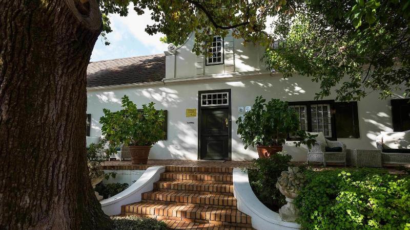 ペンション Akademie Street Boutique