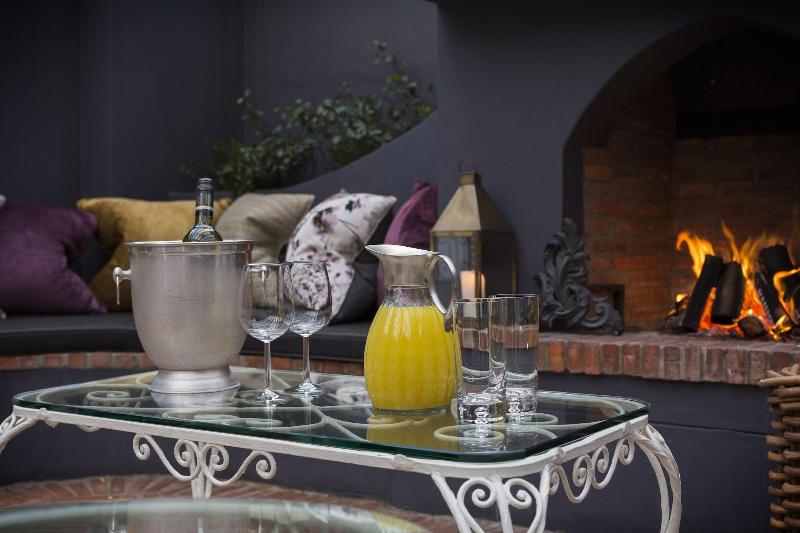 ペンション Akademie Street Boutique