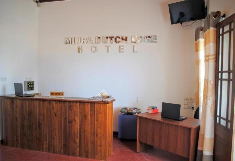 بنسيون Miura Dutch Edge