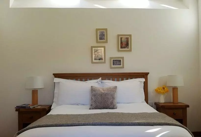 پانسیون Nant Yr Onnen B&b And Ysgubor Holiday Cottage