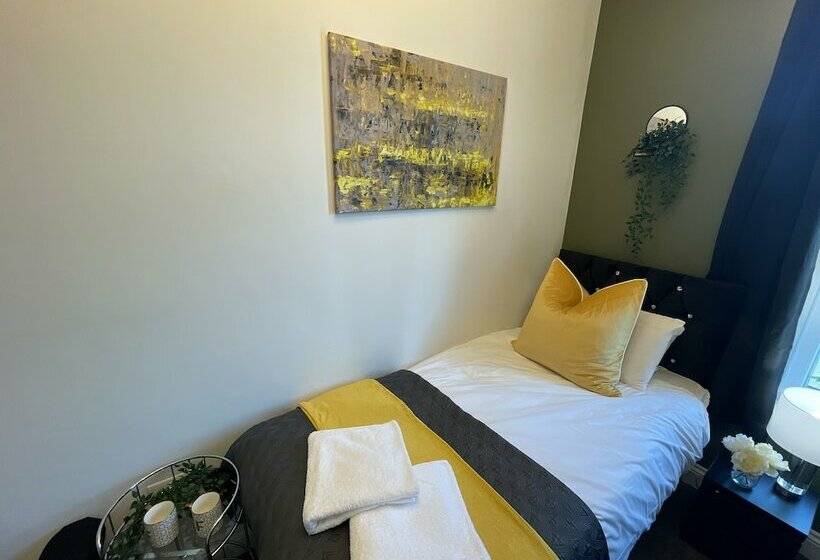 بنسيون Rosebank Guest House