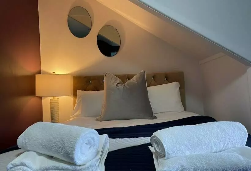 Majatalo Rosebank Guest House