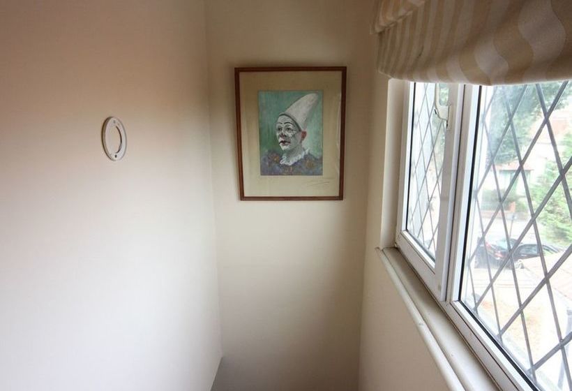 Southfields B&b Studios