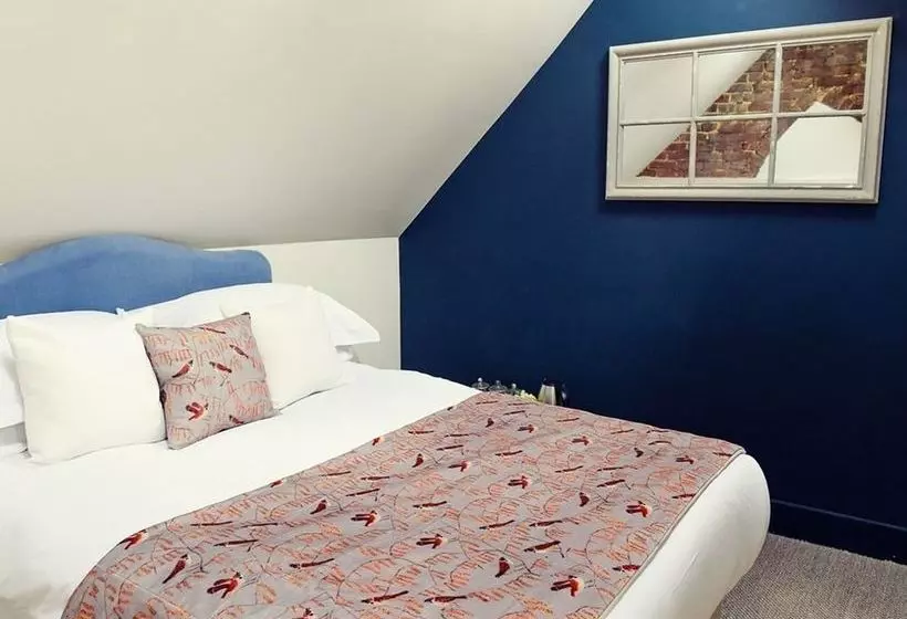 簡易ホテル The Nest  And Restaurant