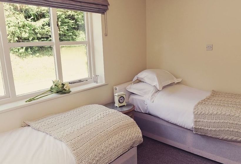 פונדק The Nest  And Restaurant