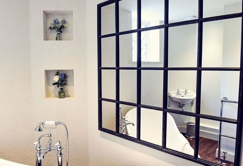 פונדק The Nest  And Restaurant