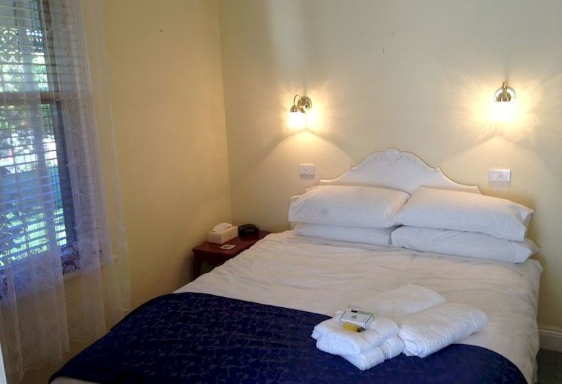 Acacia Bed And Breakfast