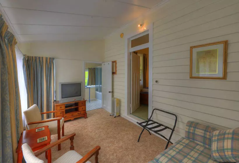Acacia Bed And Breakfast