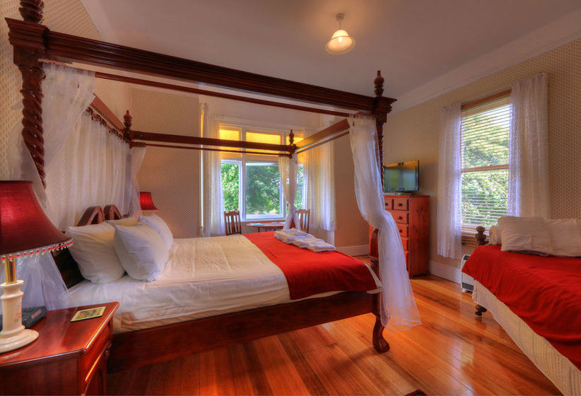 Acacia Bed And Breakfast